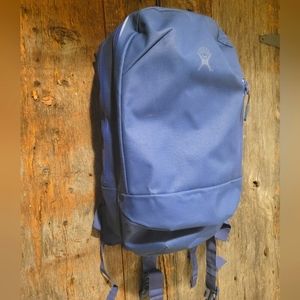 Hydraflask backpack- never used!